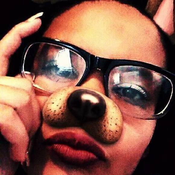 Meet your Posher, Danielle - Picture 1 of 1